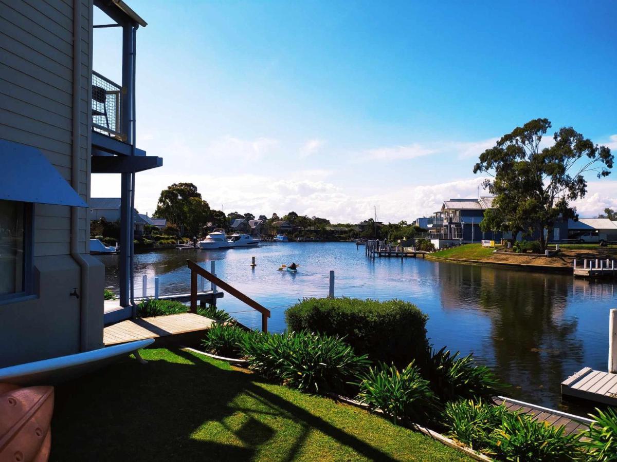 Captains Cove Resort - Waterfront Apartments Paynesville Zewnętrze zdjęcie