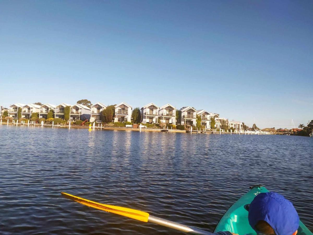 Captains Cove Resort - Waterfront Apartments Paynesville Zewnętrze zdjęcie