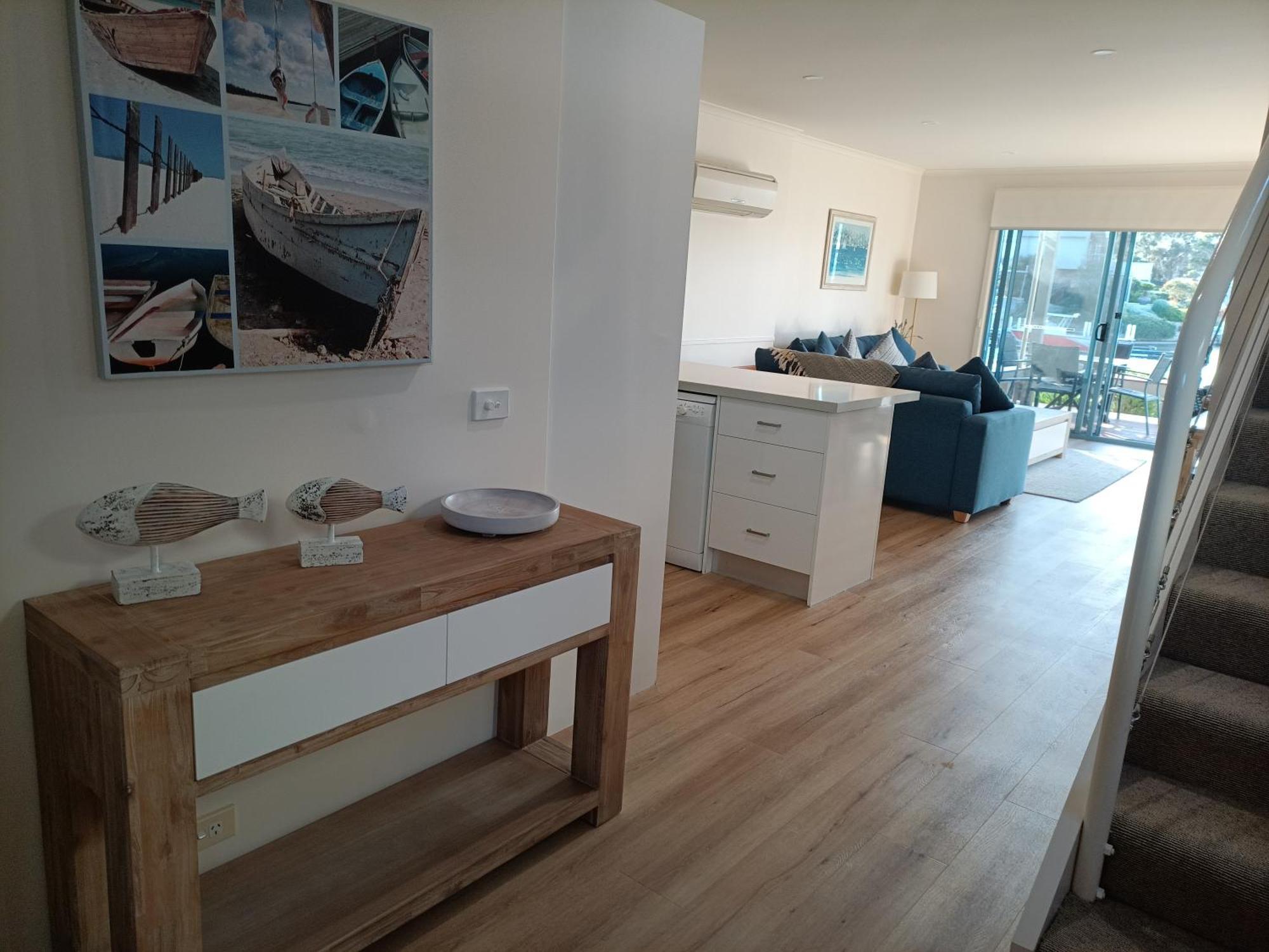 Captains Cove Resort - Waterfront Apartments Paynesville Zewnętrze zdjęcie